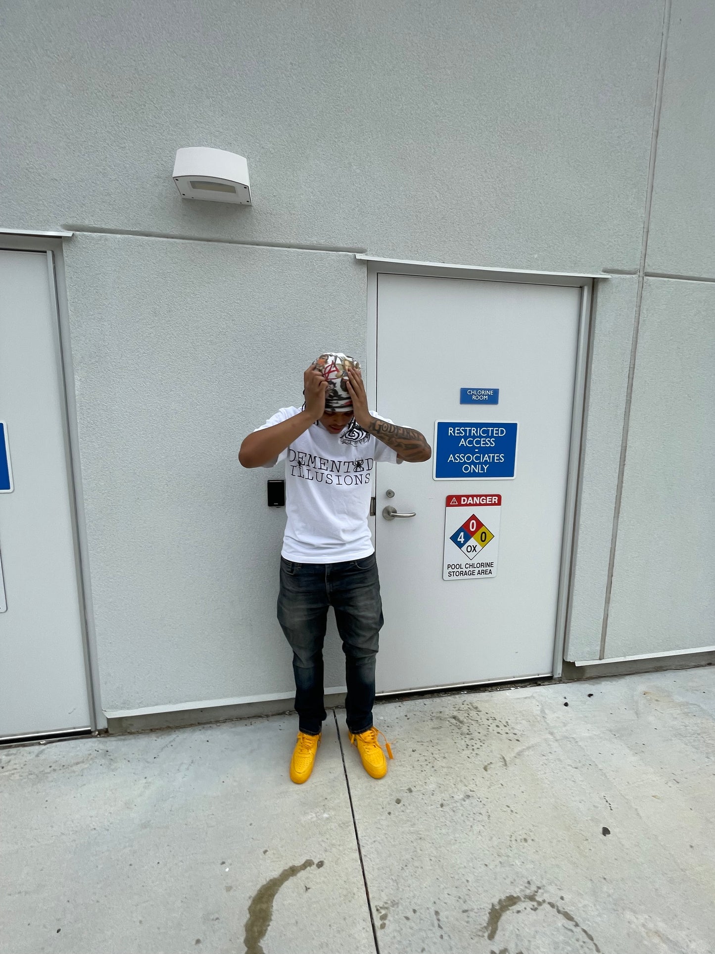 DEMENTED ILLUSIONS TEE